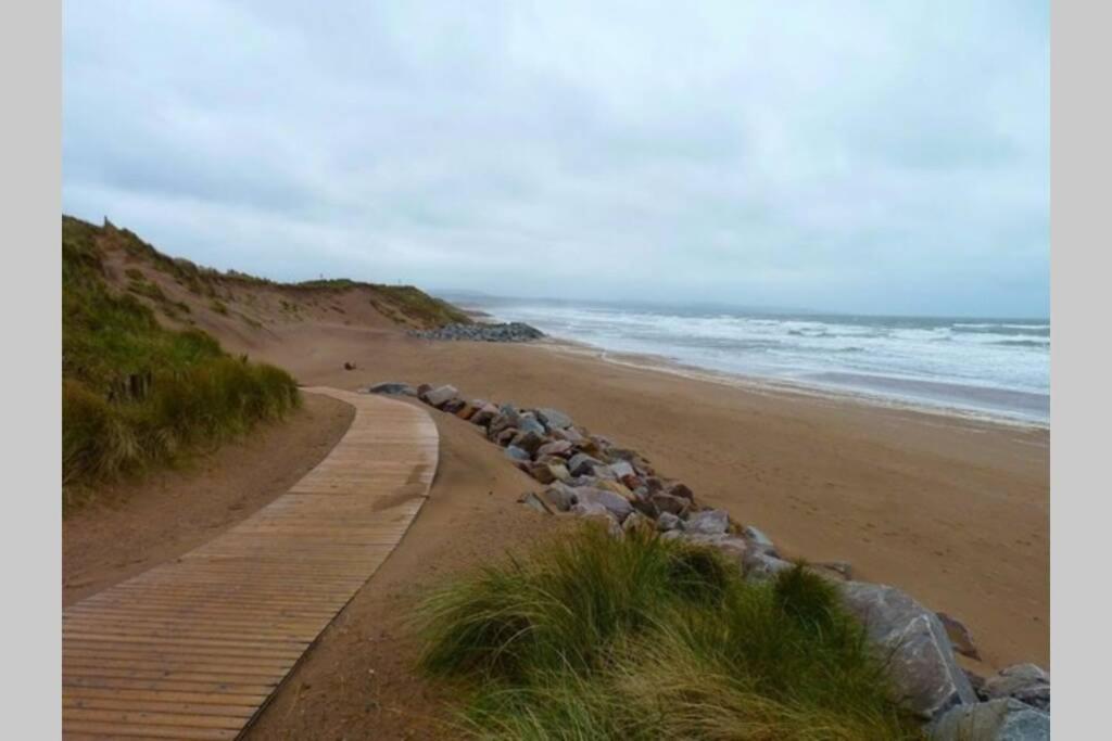 Life'S A Beach, Montrose Scotland ภายนอก รูปภาพ